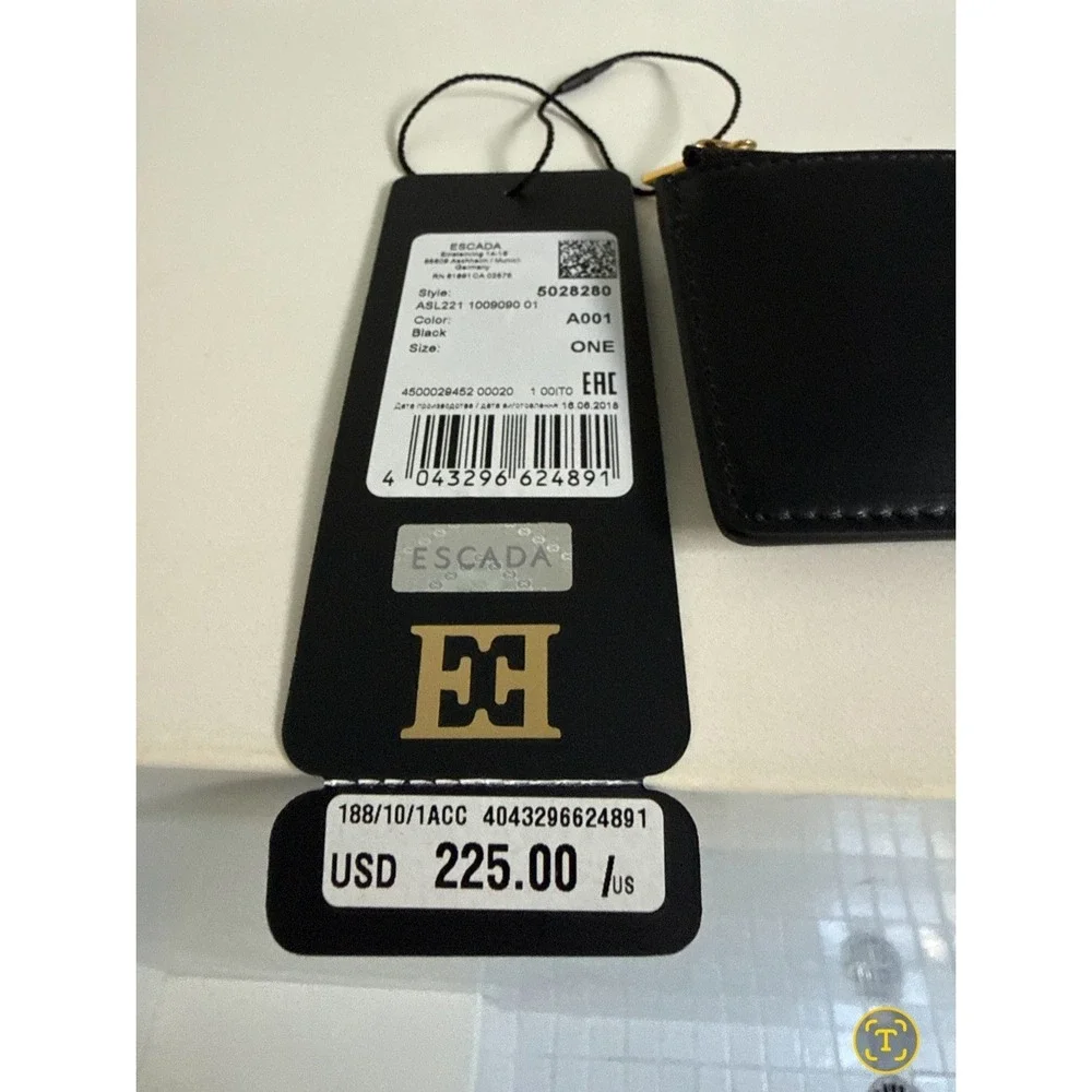 ESCADA Black Leather Gold Heart Zip Card Holder‎ Pouch Wallet